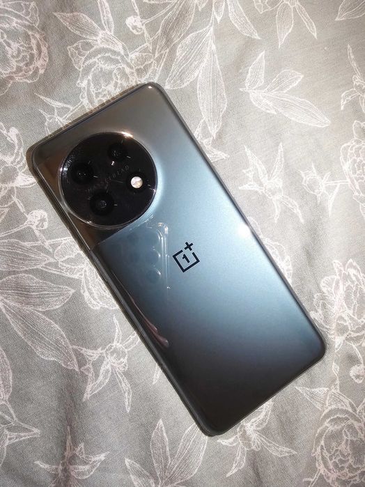 OnePlus 11 16/256 GB