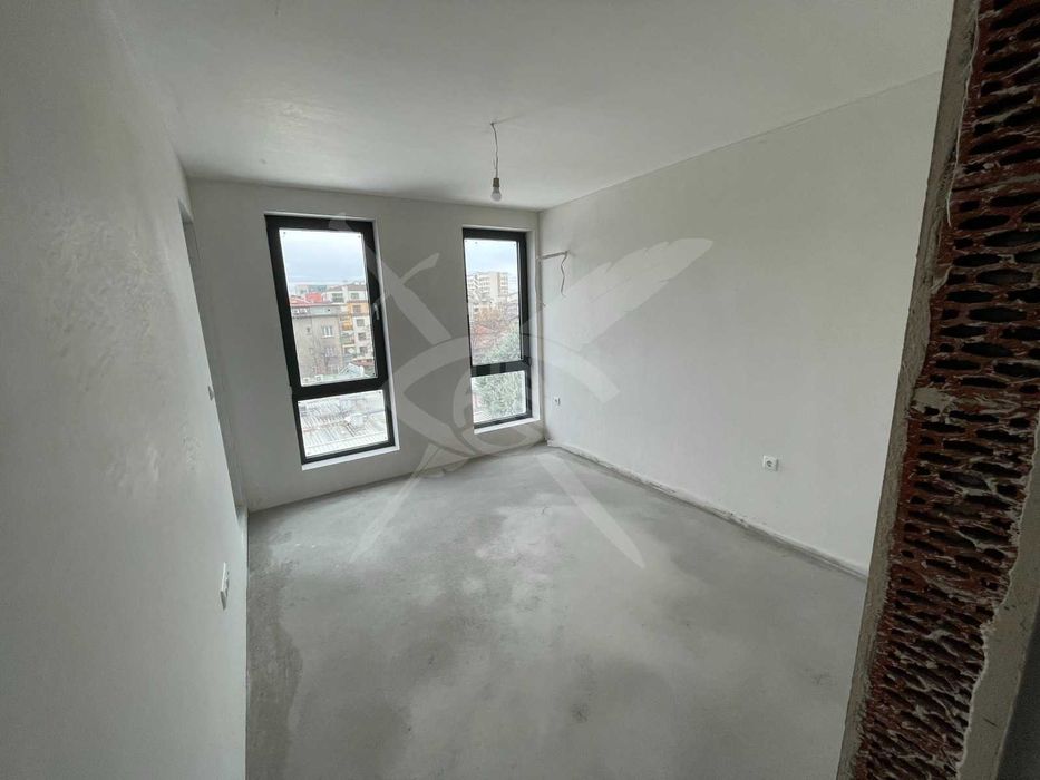 Продава се Тристаен апартамент в Пловдив, Христо Смирненски - 155 кв.м за 918 €/кв.м - Снимка #4