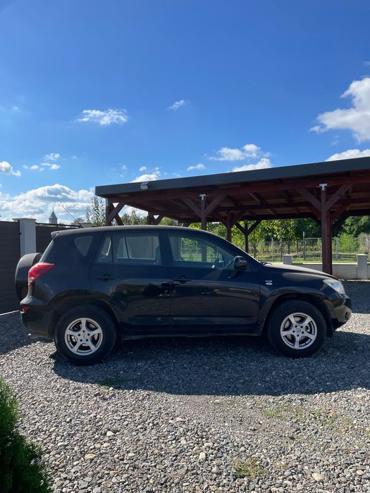 TOYOTA RAV4 0 — imagine 4