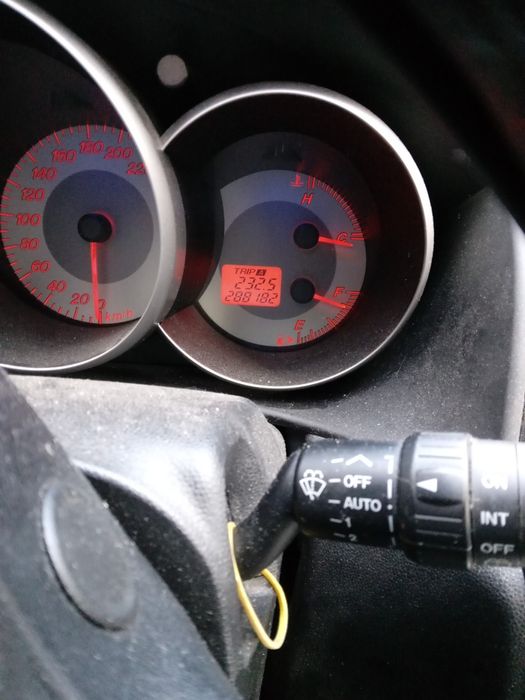 Vand Mazda 3 ,1,6 diesel,din 2008 ,stare perfecta   / Mazda3 avariata