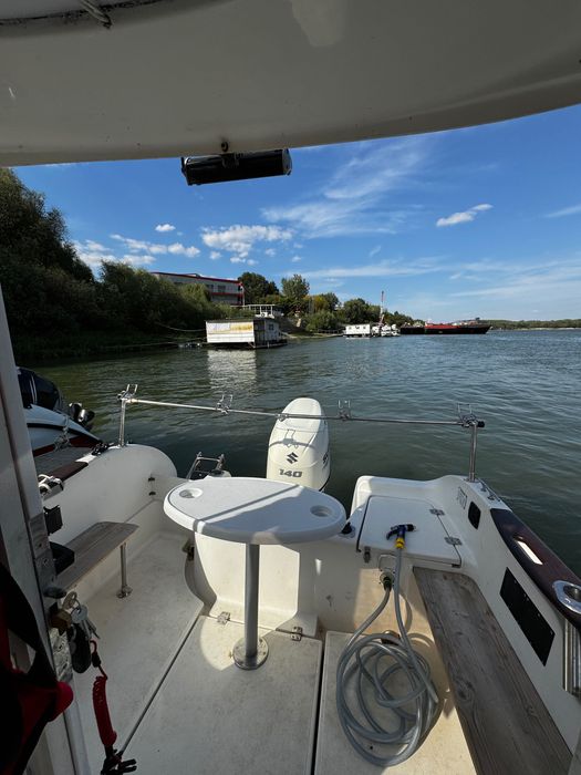 Quicksilver 530 pilothouse