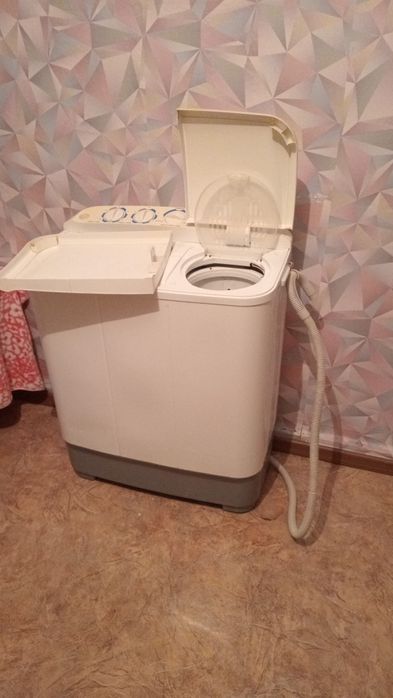 Продам б.у стиральную машинку