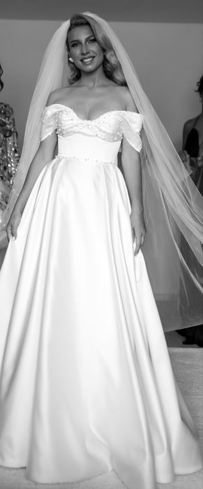 Vand rochie de mireasa A line