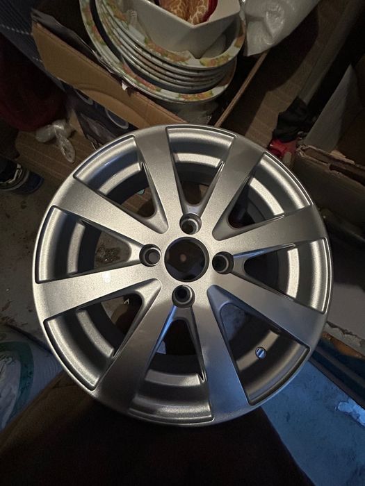 Диски на машину продам