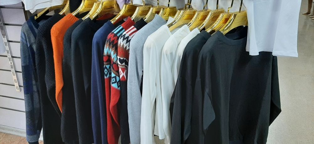 Женская одежда, товар на продажу