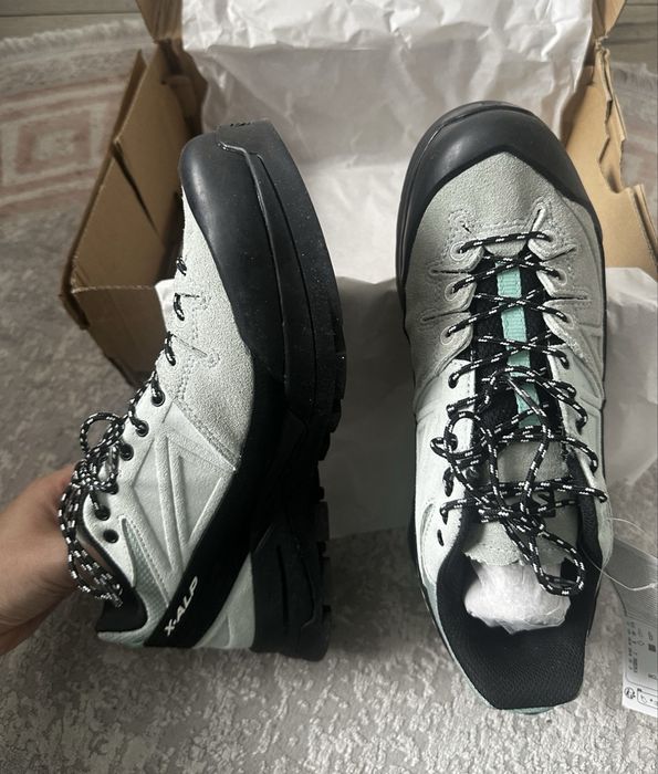 Кроссовки стильные Salomon