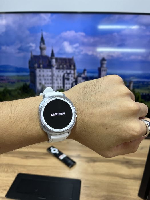 Часы Galaxy Watch 8 Classic