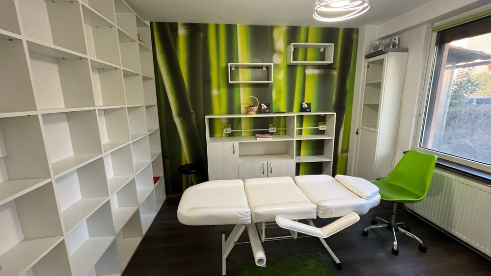 Închiriez post frizerie și cosmetica