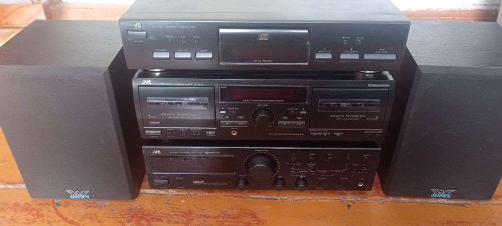 Уилитель калонки  JVC