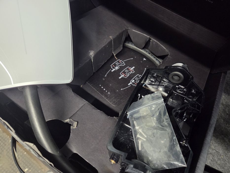 Зарядна станция Tesla Wallcharger Gen3 22kW 11kW 7.2kW 3.6kW