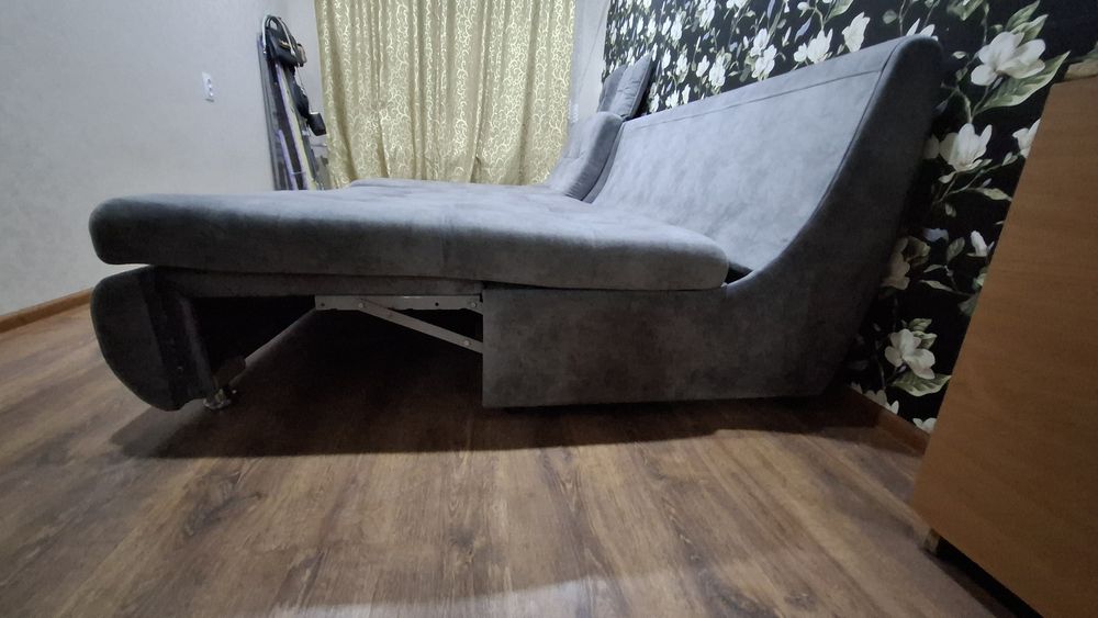 Продаётся диван и кресло