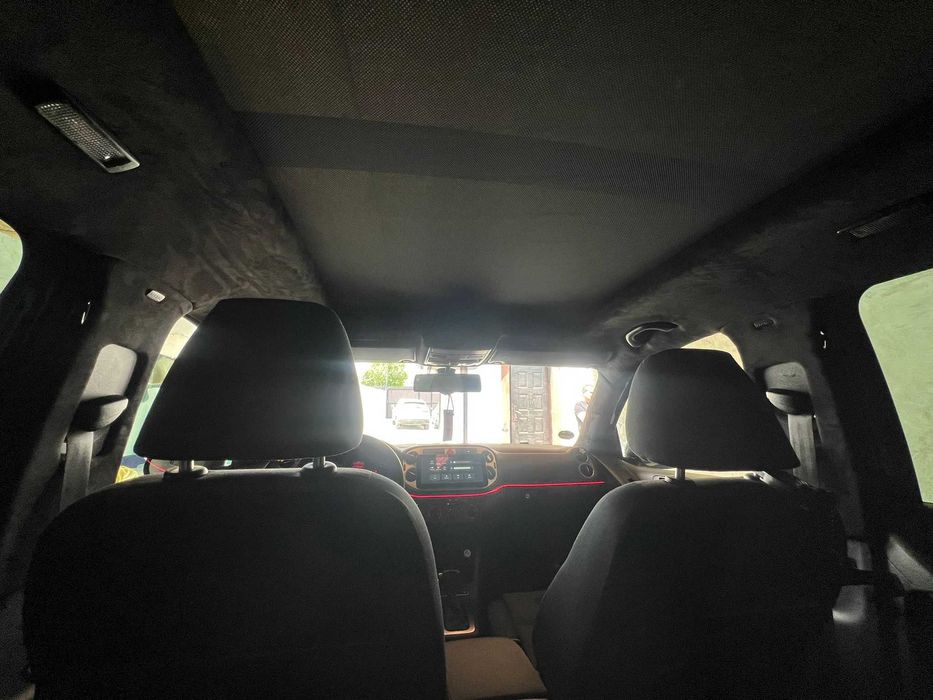 Volkswagen Tiguan 2009 • Automat • 4x4 • Benzina