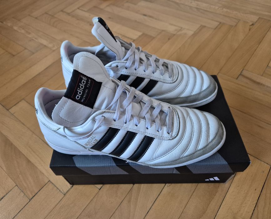 Профи футболни обувки / стоножки Adidas Mundial Team / размер 43 1/3