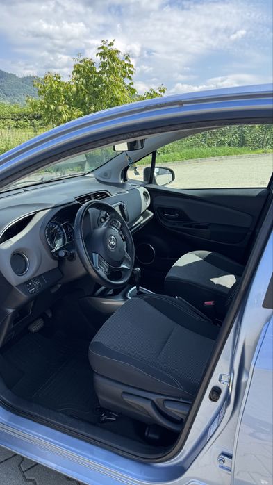 Inchiriez Toyota Yaris/ Inchirieri auto