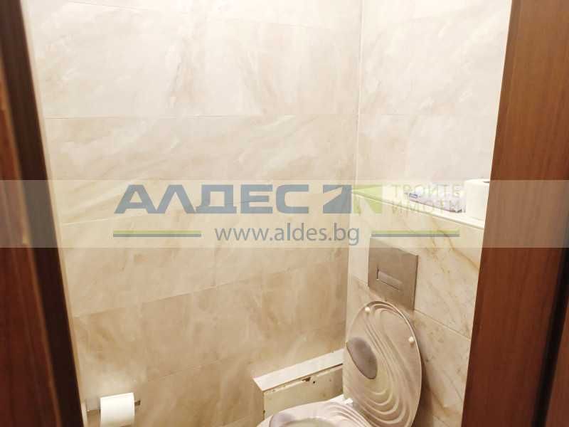 Дава се под наем Къща в Божурище - 250 кв.м за 1000 € - Снимка #14