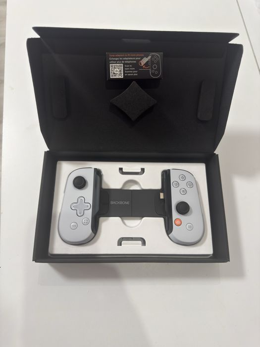 Sony Backbone One джойстик