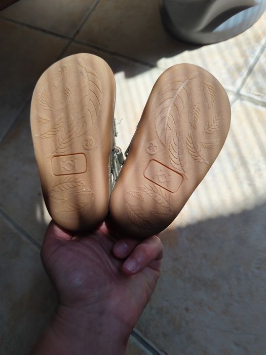 Бебешки сандали Колев и Колев