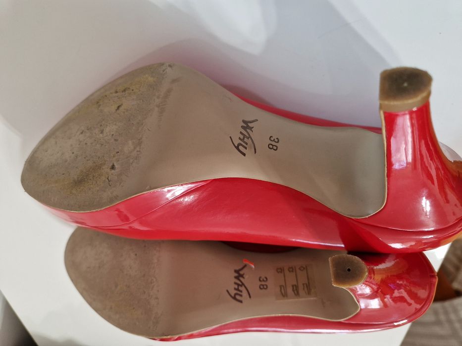 Pantofi 100%  piele naturala lacuită  Why Denis 38