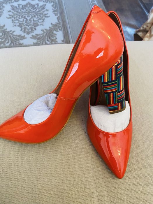 Продам туфли! Натуральная лаковая кожа!