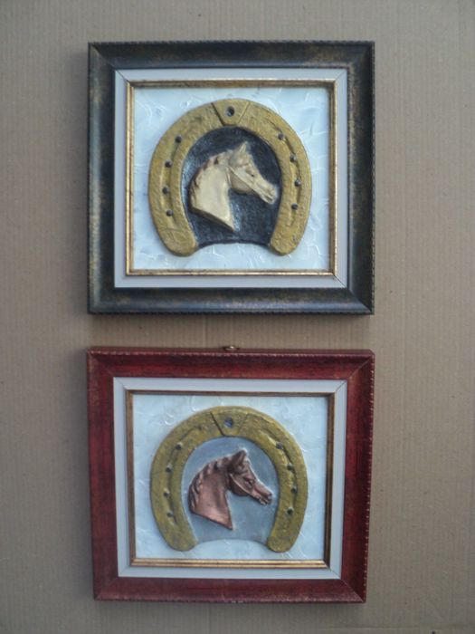 Сувенири от алабастър в рамка