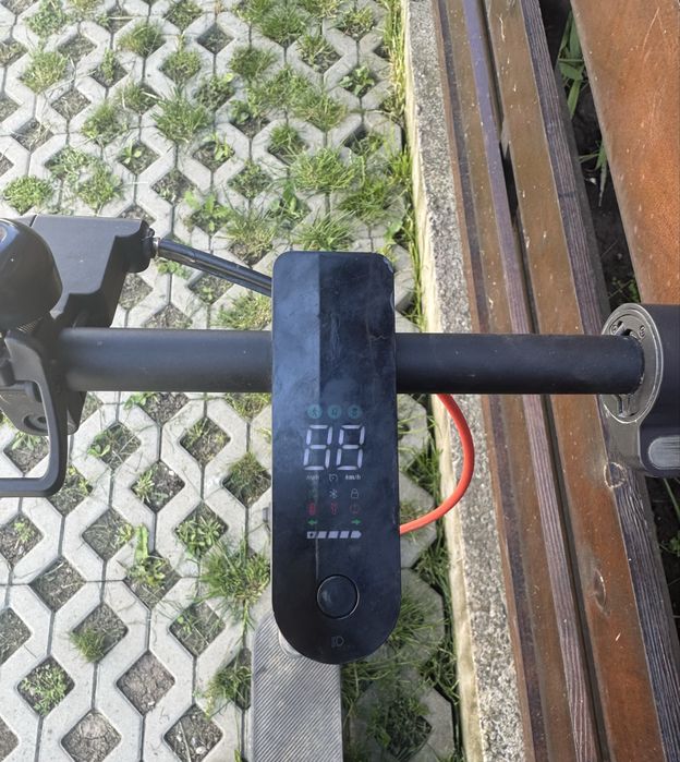 Trotineta electrica Xiaomi pro 4 gen 2