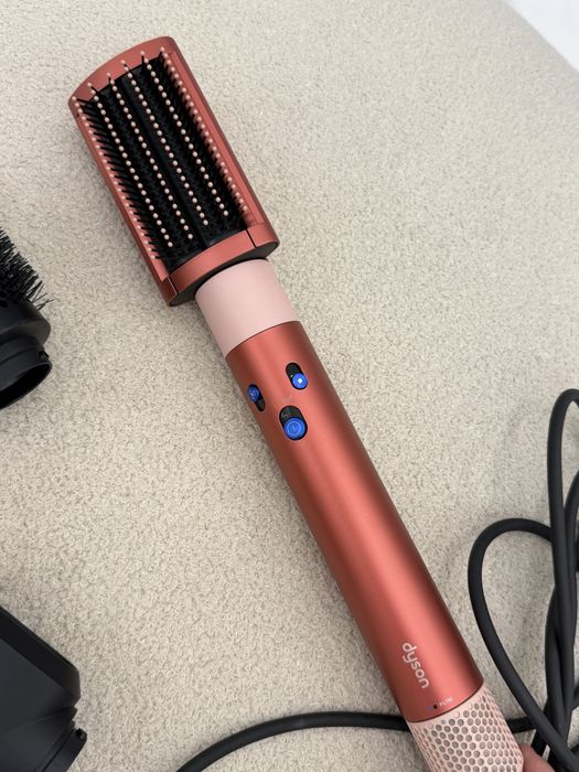 Dyson Airwrap продается !