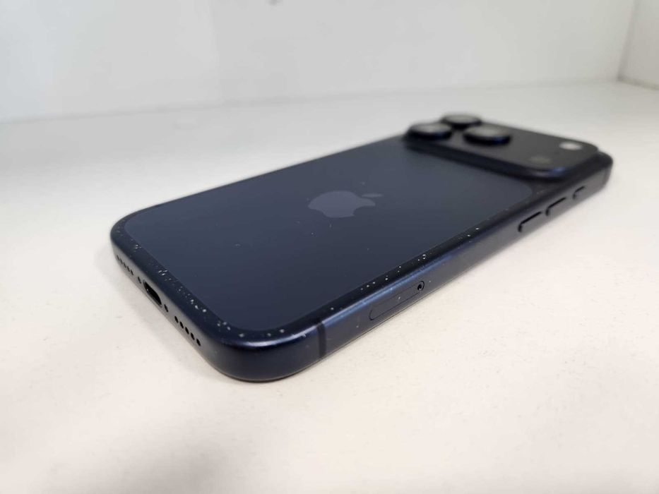 Telefon Apple Iphone 17 Pro 256Gb – Baterie 99% (Ag8 Tudor/B75243) – Garantie 2 Ani!
