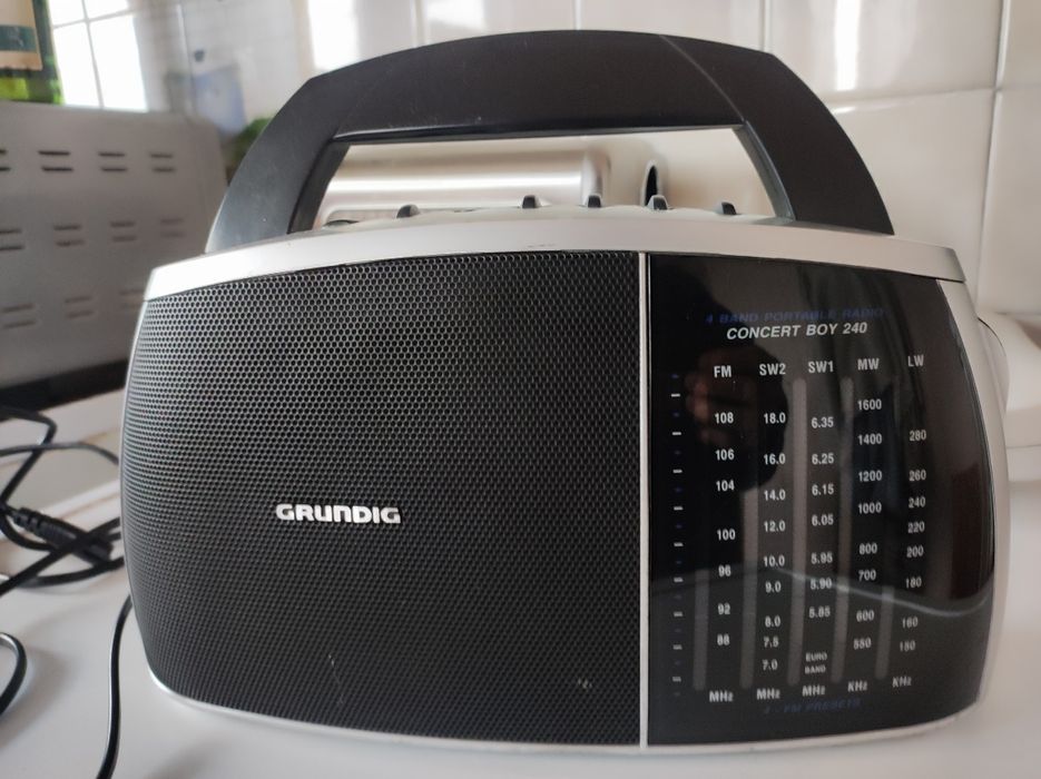 Радио Grundig Concert boy 240