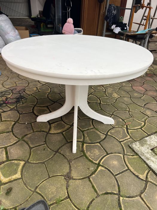 Masa de lemn, diametru 1m, cu extensie incorporata