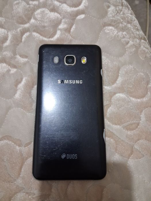 Продам.Самсунг ж5