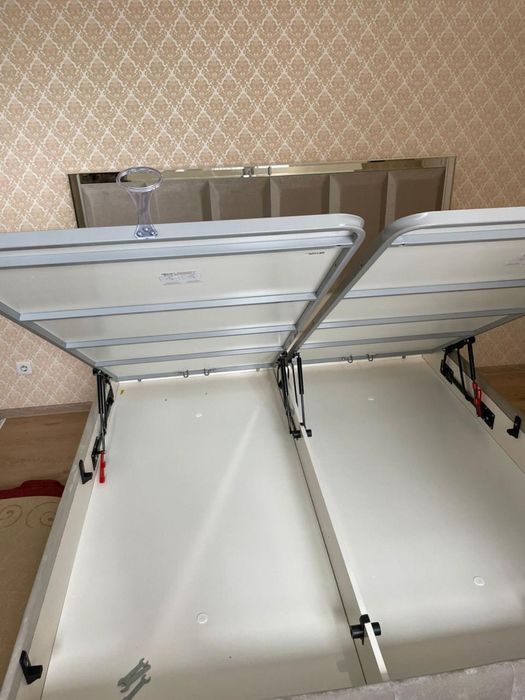 Кровать и шкаф Bellona