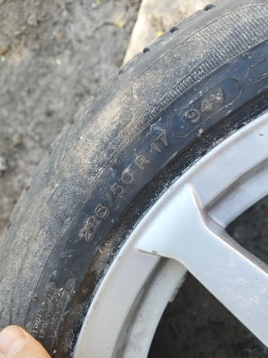 Vând Set de 4 Roți de R17 225/50 MICHELIN