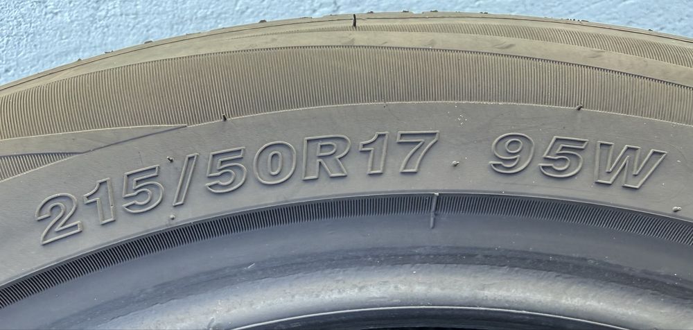 2бр 215/50/17 на 7мм с 25дот Тразано