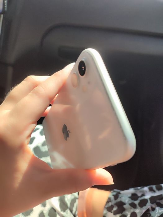 Iphone 11 64gb AKB74 коробка есть