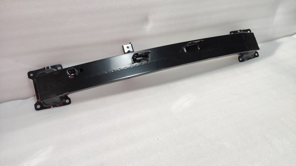 Усилитель бампера Chery