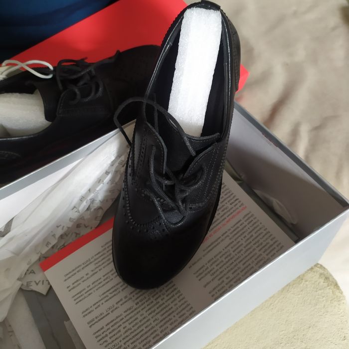 Туфли ,оксфорды кожаные 37 рр