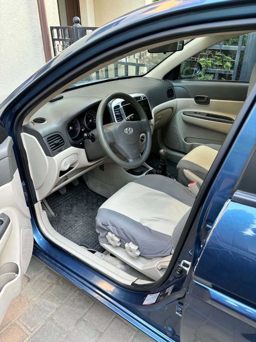 Hyundai Accent 2008 | Albastru | 1.4 Benzină | 145.000 km