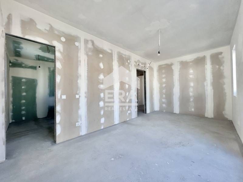 Продава се Къща в с. Лозен, Област София-град - 286 кв.м за 2014 €/кв.м - Снимка #4