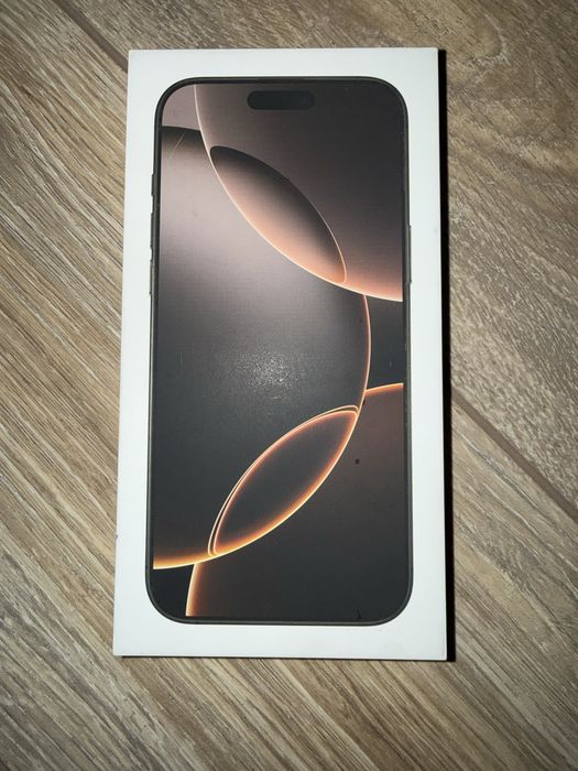iPhone 16 pro max почти новый