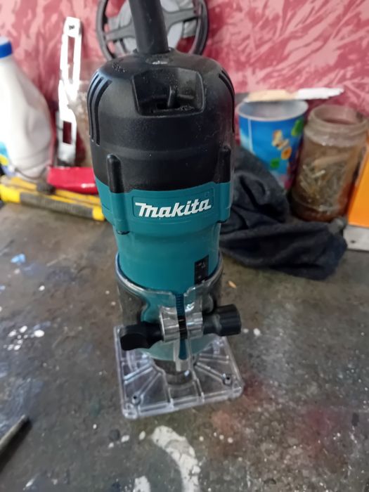 Scule electrice profesionale noi și sh