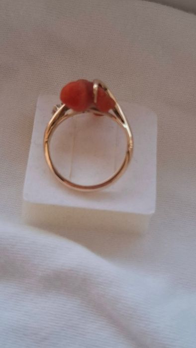 Inel aur 18k si coral 6.93 grame