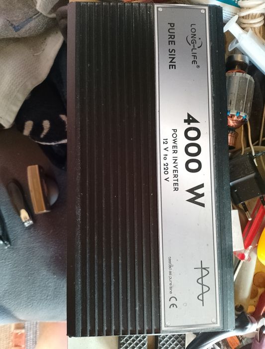 Vand invertor 12v-220v