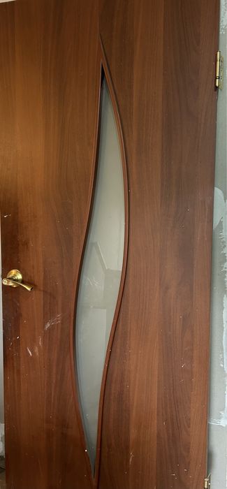 Продам две дверм