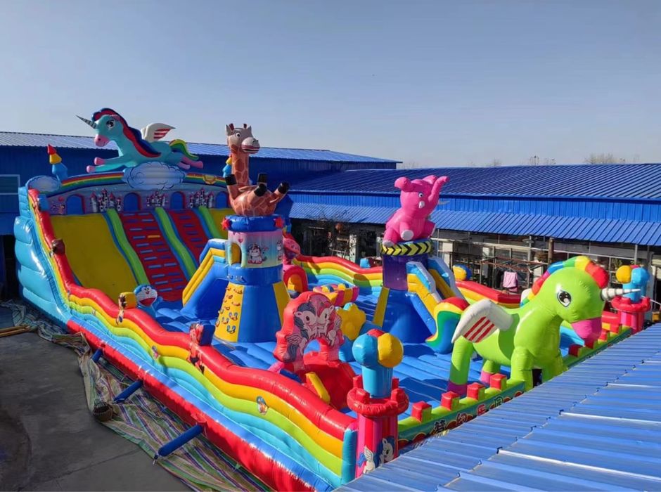 Батут надувной продам карусел бассейн аттракцион