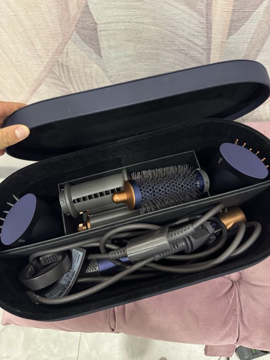 Dyson фен ,стайлер