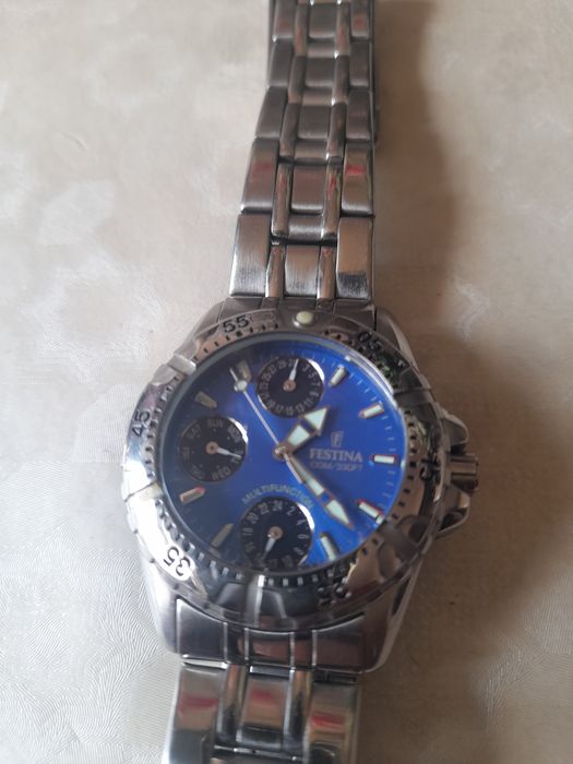 Vând ceas de dama festina impecabil