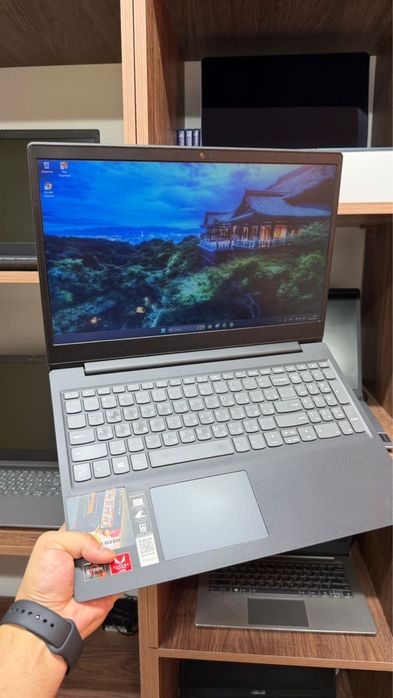 Ноутбук Леново райзен 7-3/ Lenovo Ryzen 7-3/ lombard Daemmoney