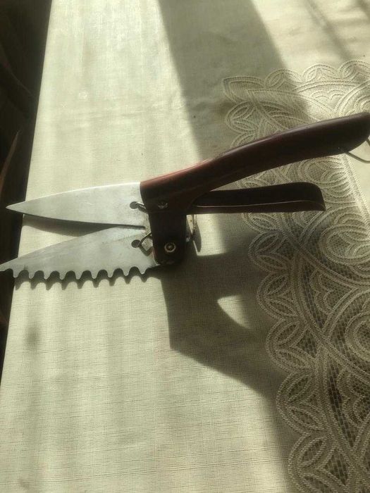 Секатор для стрижки газонной