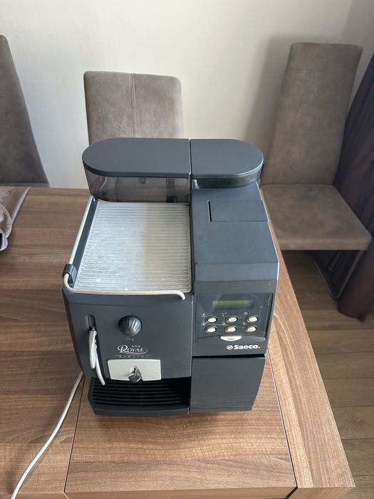 Кафемашина саеко роял