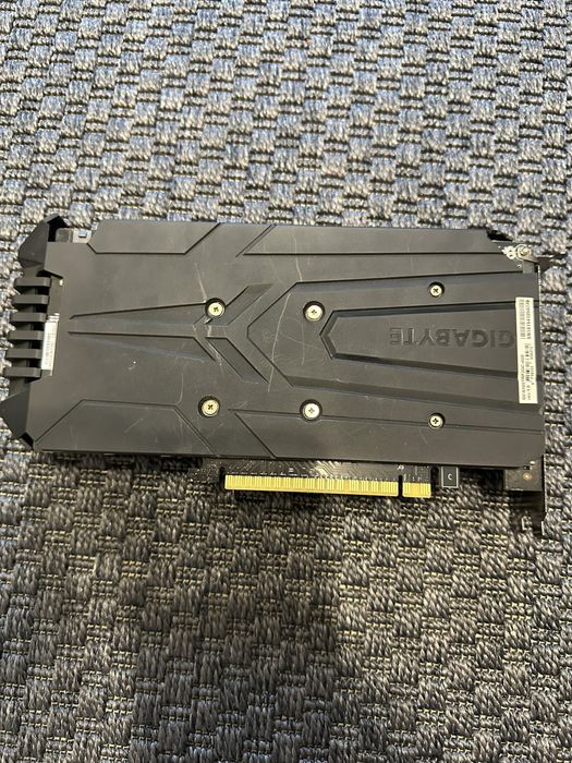 Nvidia GTX 1050TI 4GB.